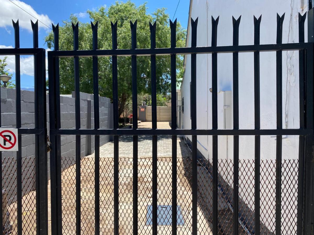 Karoo Heart Apartamento Beaufort West Exterior foto