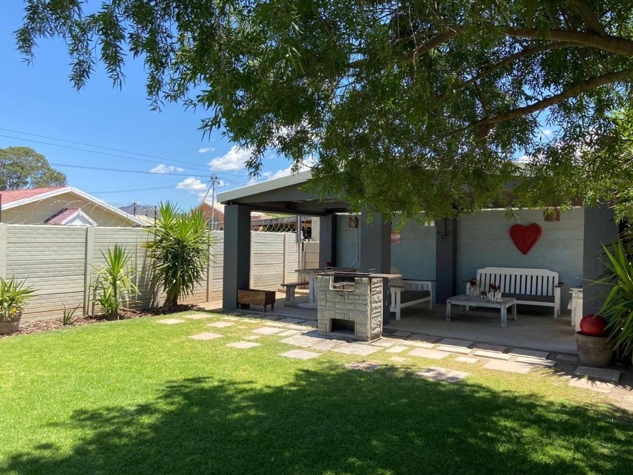Karoo Heart Apartamento Beaufort West Exterior foto