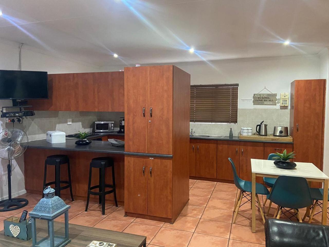 Karoo Heart Apartamento Beaufort West Exterior foto