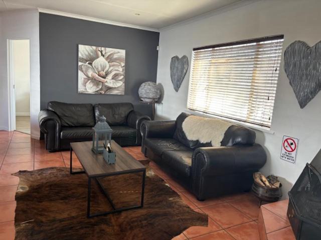 Karoo Heart Apartamento Beaufort West Exterior foto
